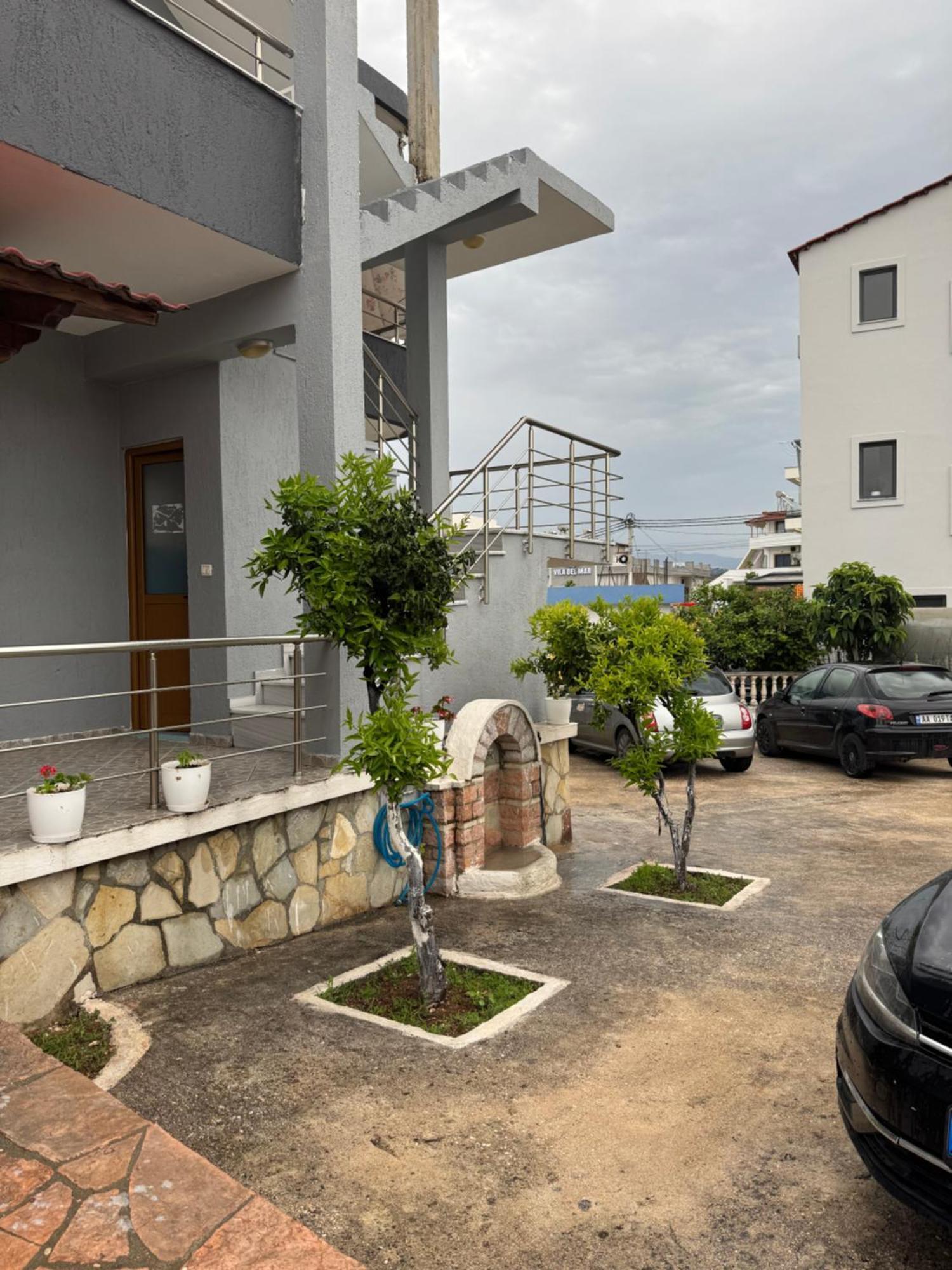 Blue Corner Villa *